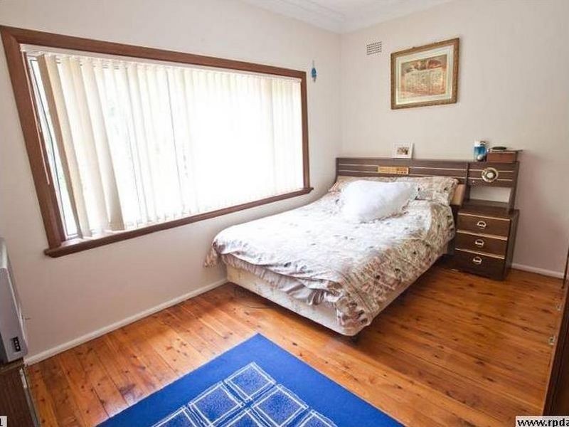 38 MAcqaurie Road, Earlwood NSW 2206