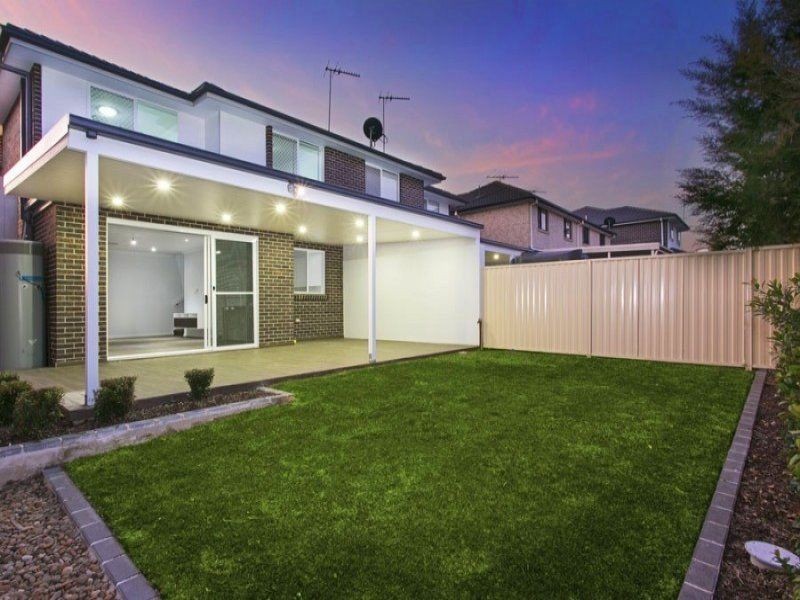 25 Eillen Street, Picnic Point NSW 2213