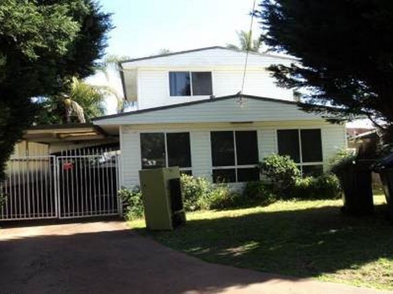 3 Kendall Street, Campbelltown NSW 2560