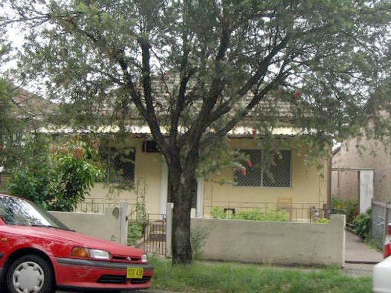 33 Railway Street, Banksia NSW 2216