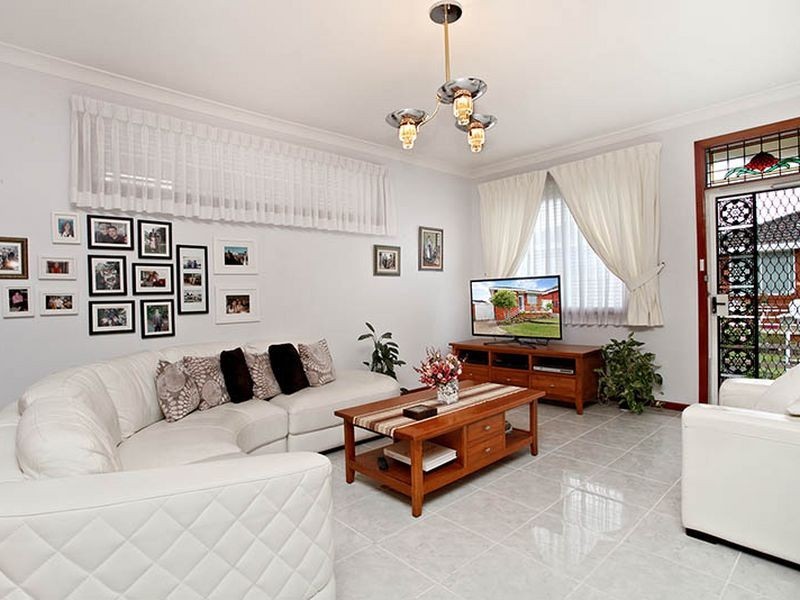 9/37 Eddystone  Rd, Bexley NSW 2207