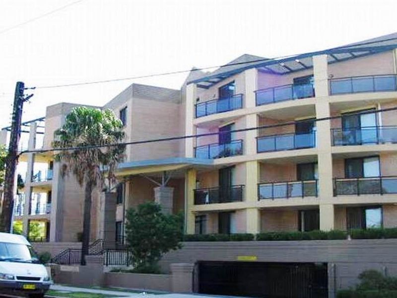 22/9-13 Griffiths Street, Blacktown NSW 2148