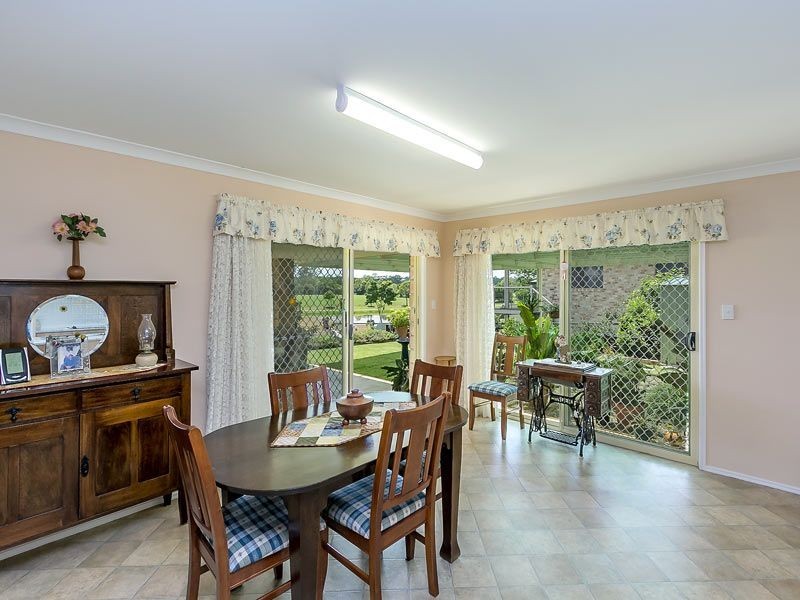 30 Hedley Drive, Kilcoy QLD 4515