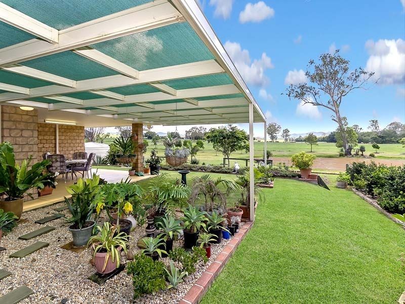 30 Hedley Drive, Kilcoy QLD 4515