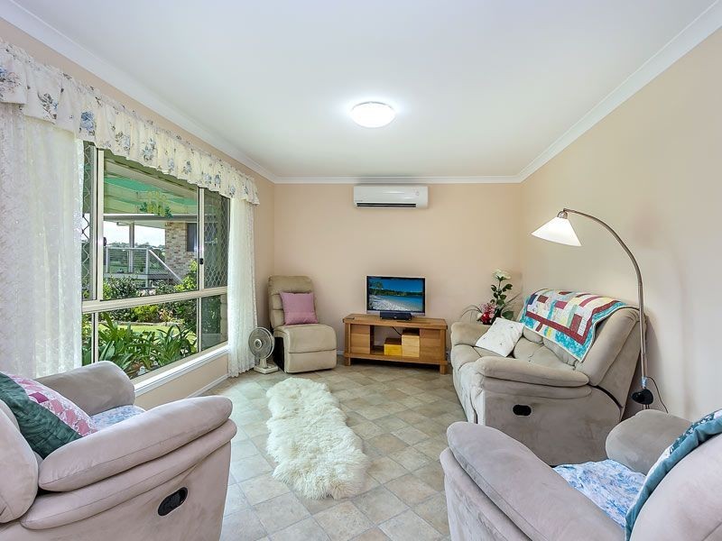 30 Hedley Drive, Kilcoy QLD 4515