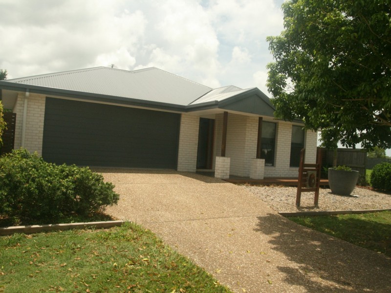 8 Butler Crescent, Caboolture South QLD 4510