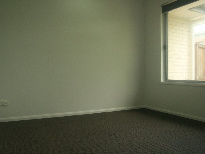 8 Butler Crescent, Caboolture South QLD 4510