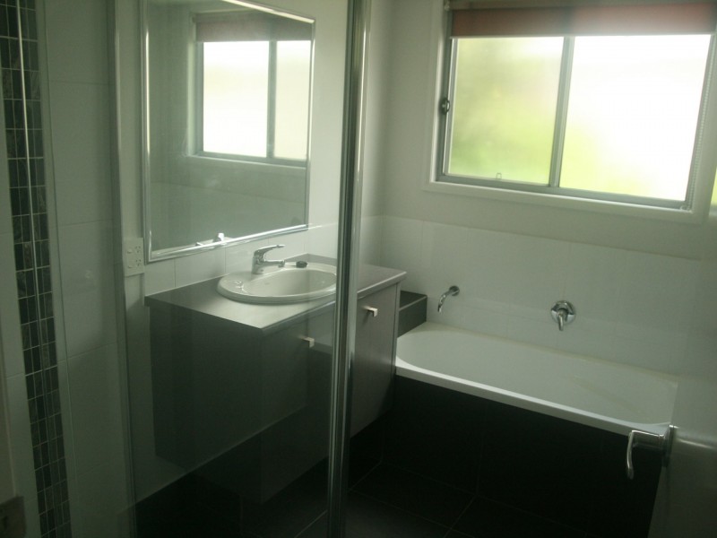 8 Butler Crescent, Caboolture South QLD 4510