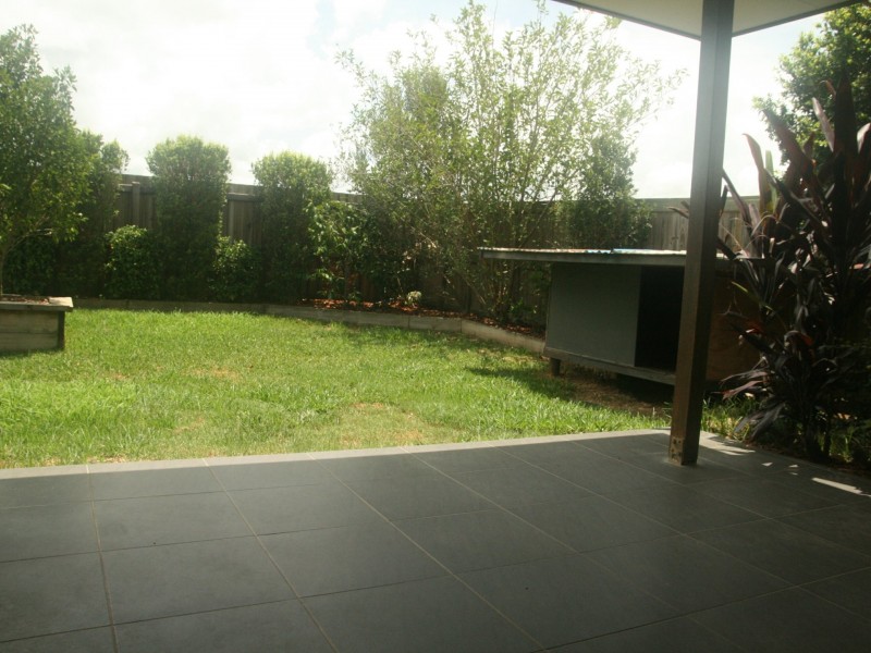 8 Butler Crescent, Caboolture South QLD 4510