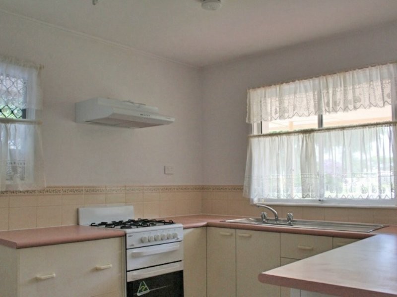 19 Ellis Street, Lawnton QLD 4501