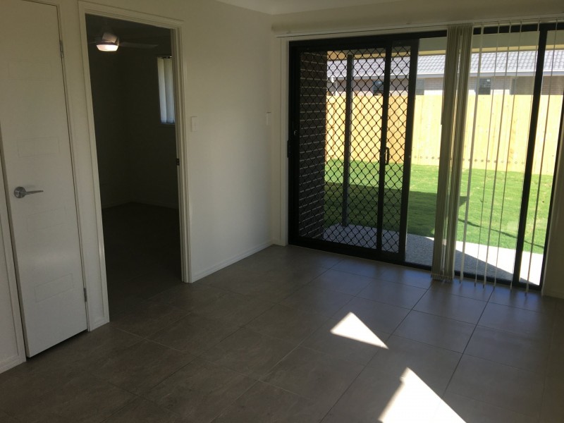 2/4 Longman Street, Caboolture South QLD 4510