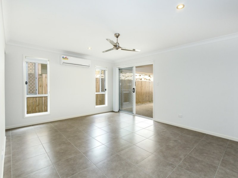 6 Crest Street, Narangba QLD 4504
