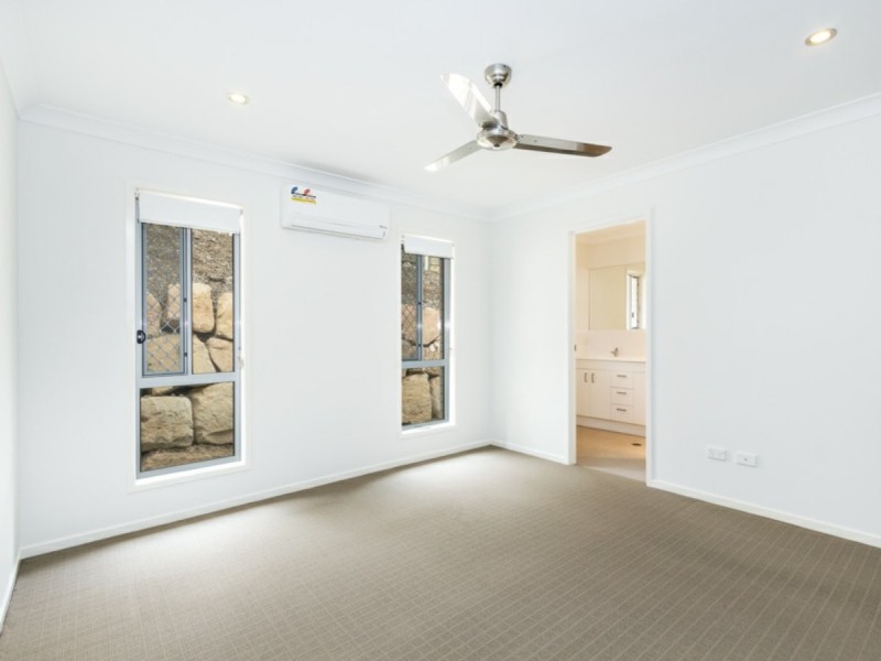 6 Crest Street, Narangba QLD 4504