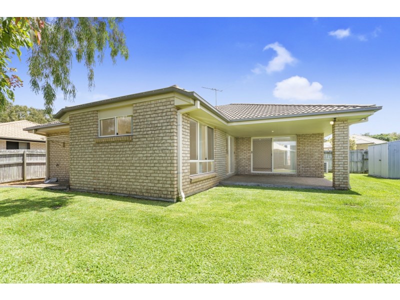 9 Biggera Court, Sandstone Point QLD 4511