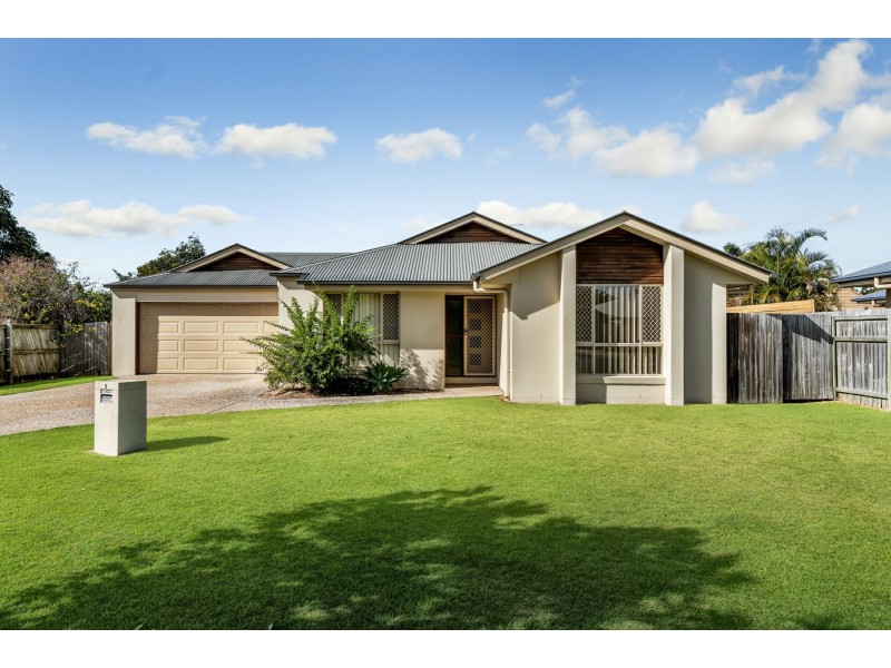 5 Bondi Court, Sandstone Point QLD 4511