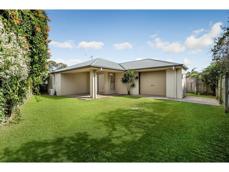 5 Bondi Court, Sandstone Point QLD 4511