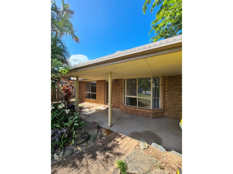 8 Lyndal Court, Morayfield QLD 4506