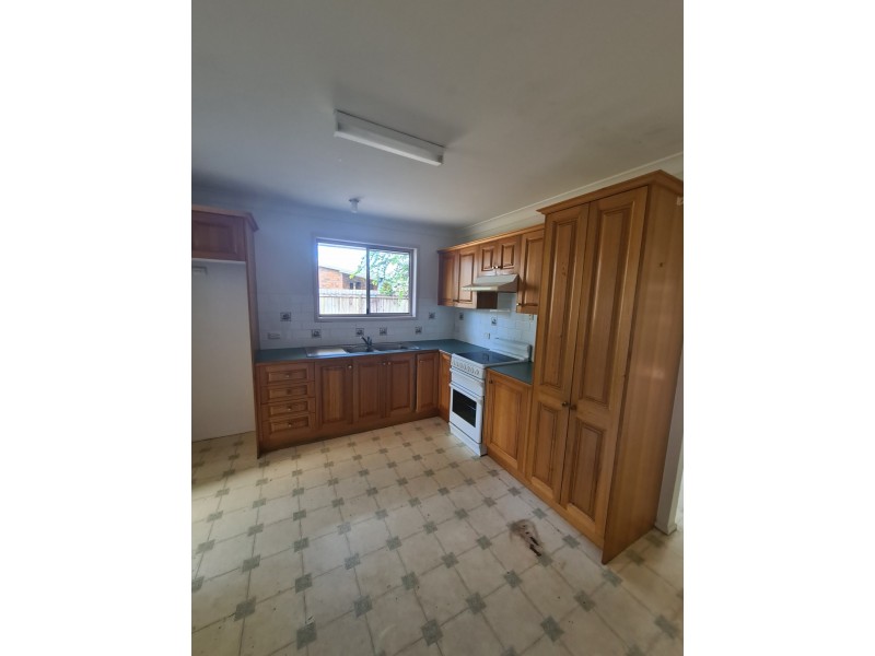 8 Lyndal Court, Morayfield QLD 4506