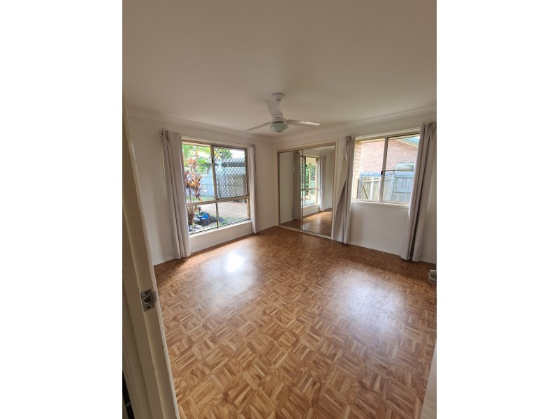 8 Lyndal Court, Morayfield QLD 4506