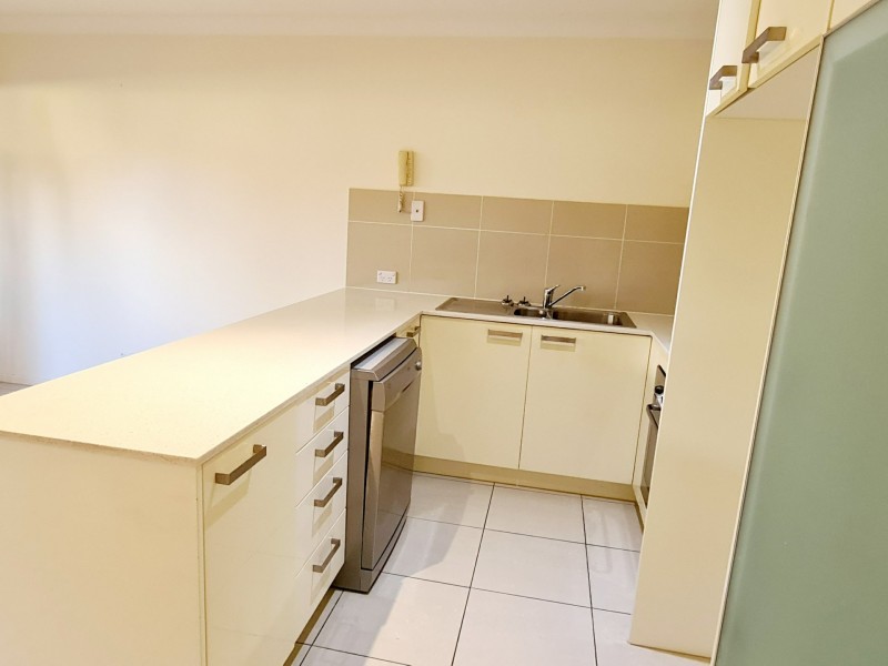 6/105 King Street, Caboolture QLD 4510