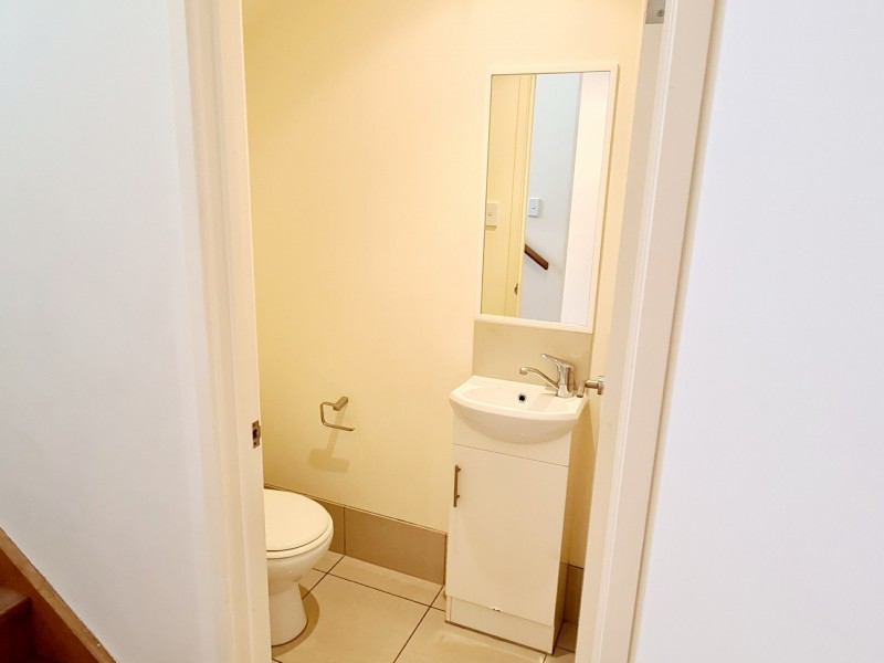 6/105 King Street, Caboolture QLD 4510