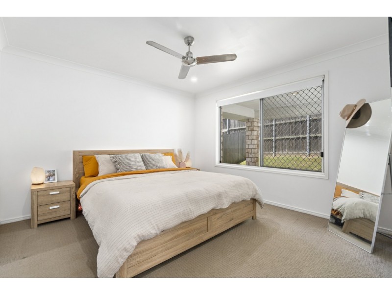 22 Hipwood Street, Morayfield QLD 4506