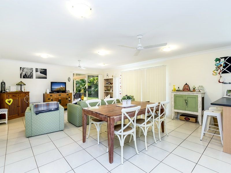 32 Bilinga Court, Sandstone Point QLD 4511