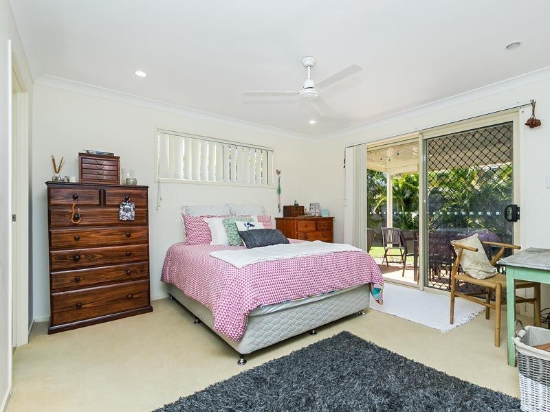 32 Bilinga Court, Sandstone Point QLD 4511