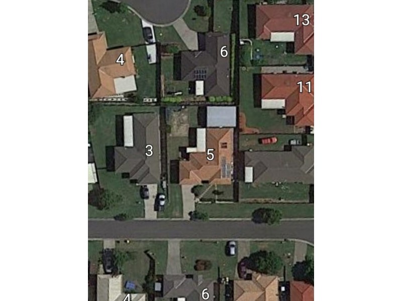 5 Riverbend Crescent, Morayfield QLD 4506