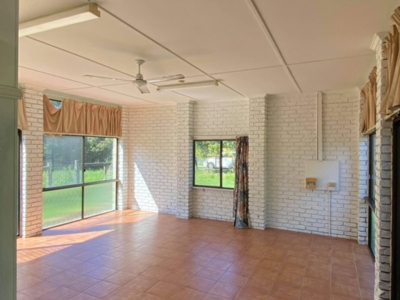 237 Oakey Flat Road, Morayfield QLD 4506