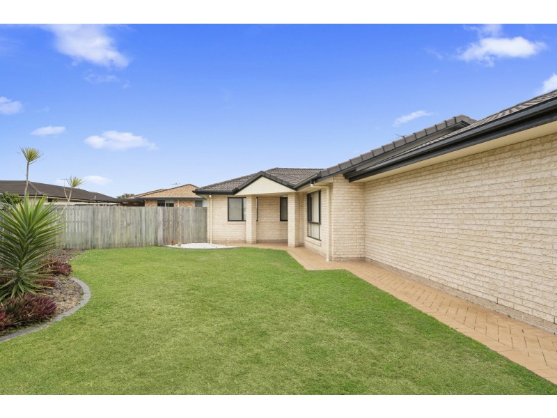 8 Tilley Court, Caboolture QLD 4510