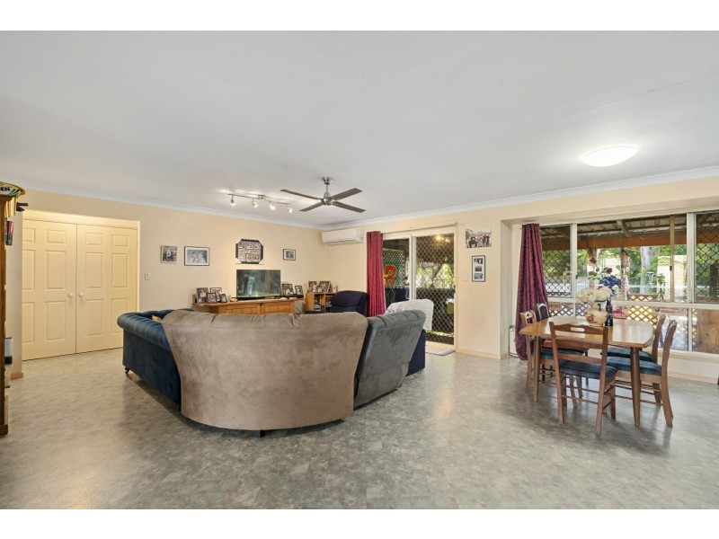 11 Hyde Court, Upper Caboolture QLD 4510