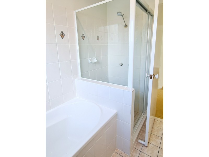 1/12 Cotswold Street, Morayfield QLD 4506