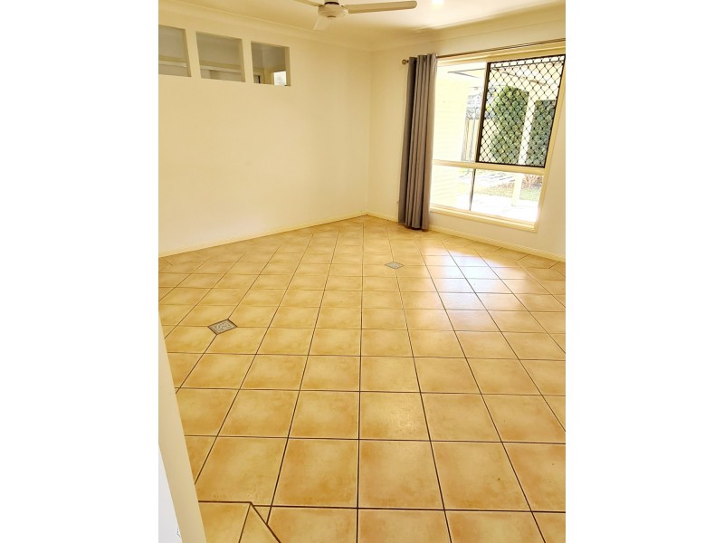 2/12 Cotswold Street, Morayfield QLD 4506