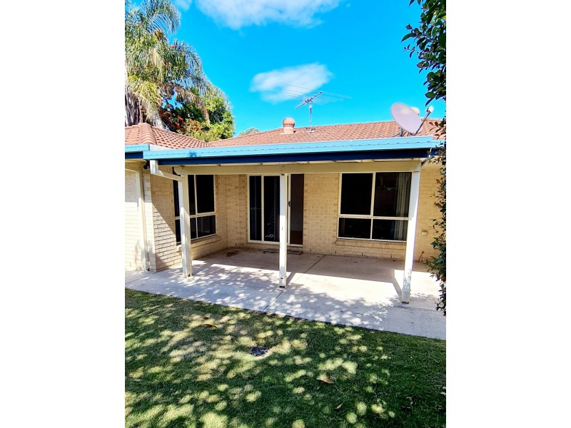 2/12 Cotswold Street, Morayfield QLD 4506