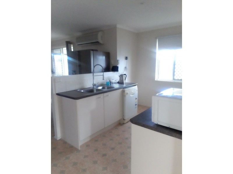 8 Dundas Close, Caboolture QLD 4510