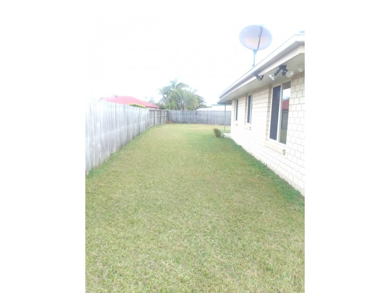 8 Dundas Close, Caboolture QLD 4510