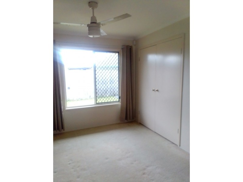 8 Dundas Close, Caboolture QLD 4510