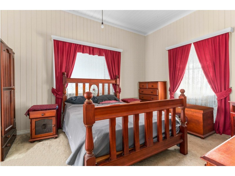 10 Kenwyn Road, Red Hill QLD 4059