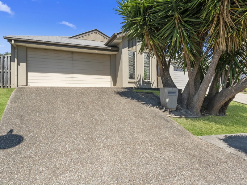 8 Wellington Place, Narangba QLD 4504