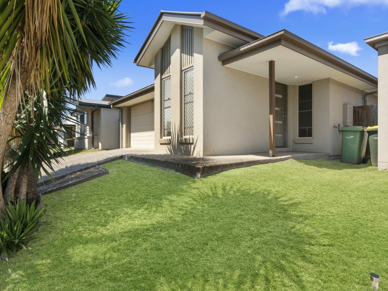 8 Wellington Place, Narangba QLD 4504