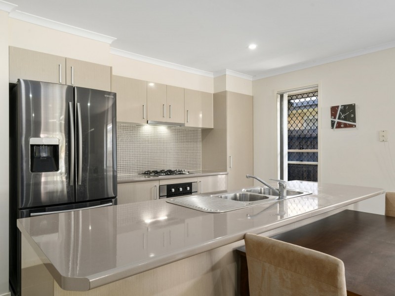 8 Wellington Place, Narangba QLD 4504