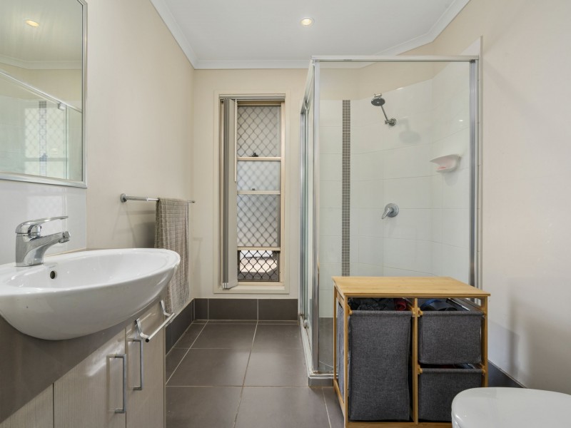 8 Wellington Place, Narangba QLD 4504