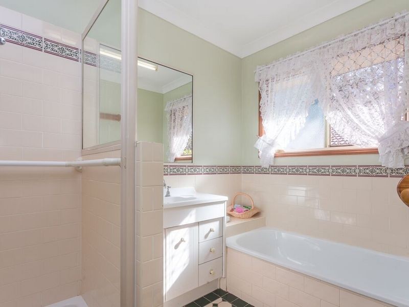 16 Regents Court, Upper Caboolture QLD 4510