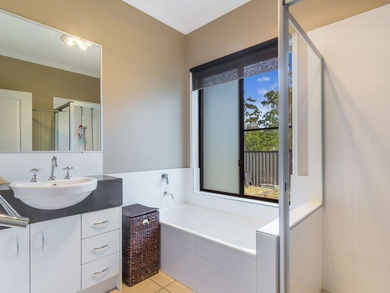 2 Gheko Ridge Road, Elimbah QLD 4516