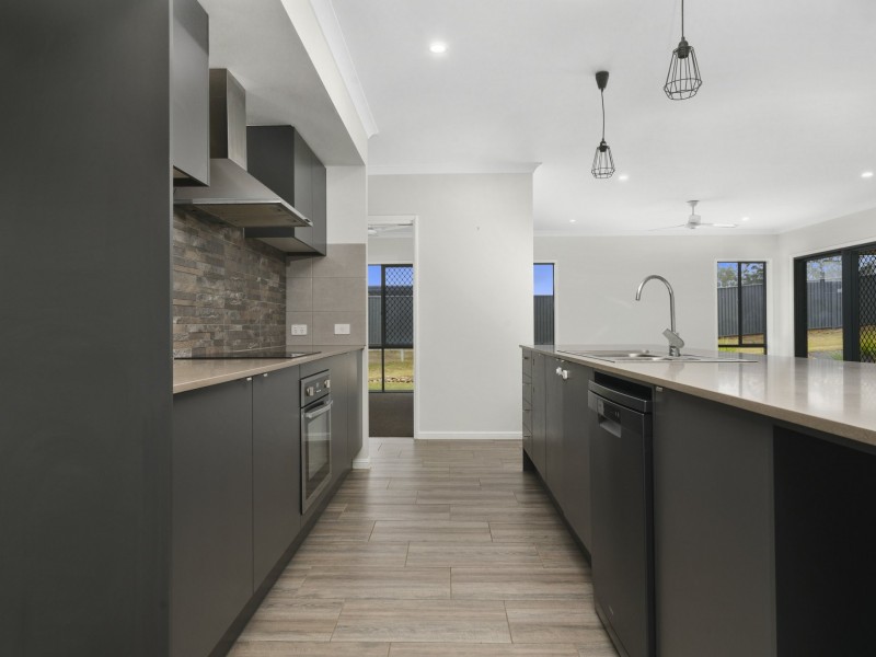 16 Mountain View Court, D’aguilar QLD 4514