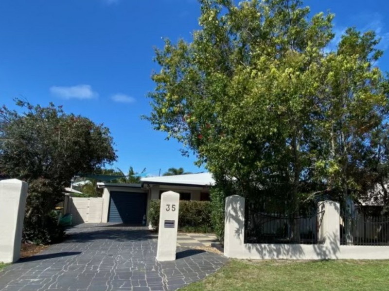 35 Cumming Street, Bongaree QLD 4507