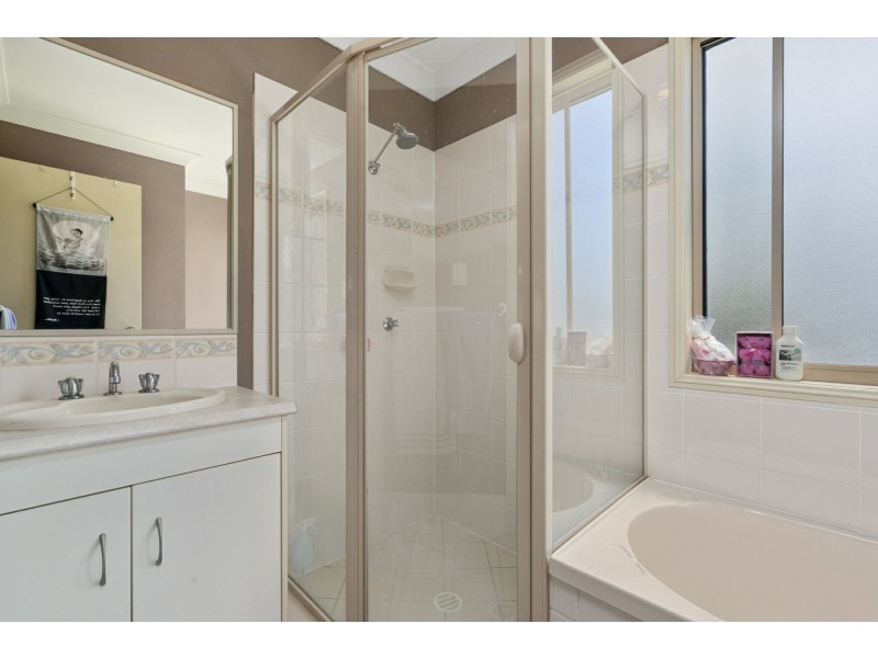 12 Galaxy Court, Dakabin QLD 4503