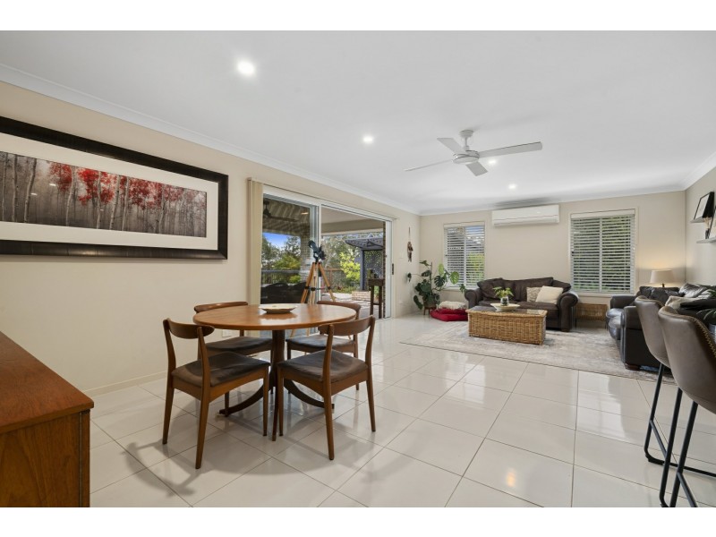 21 Adam Street, Beachmere QLD 4510