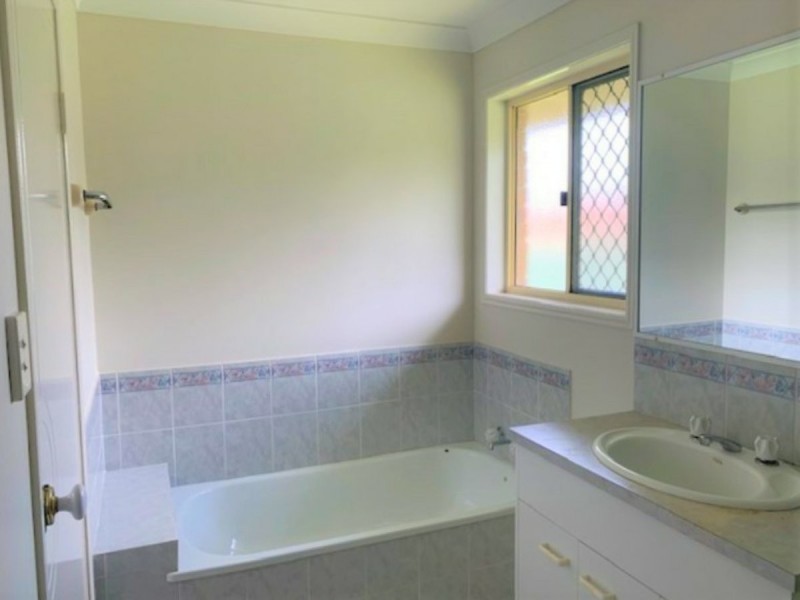 2 Cheviot Court, Caboolture South QLD 4510